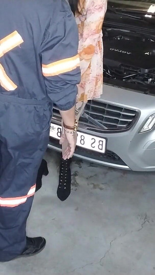 I M Mechanic That Service Cars and Women