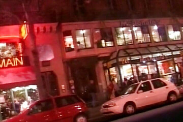 Amazing Threesome in the Car