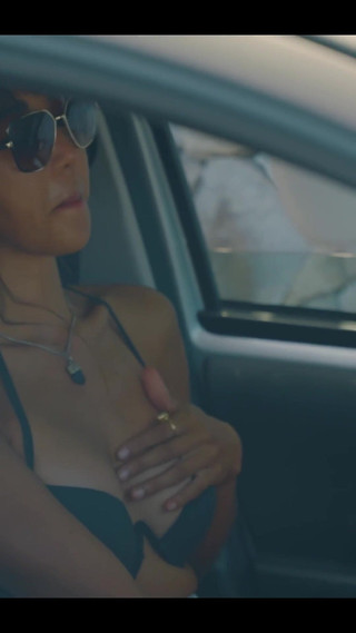 If You Would Accidentaly Bump Into Me and You Catch Me Doing Content in a Car, Would Stay and Watch